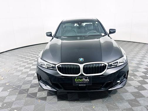 Mineral White Metallic 2025 BMW 330 330i