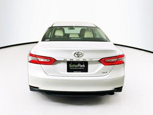 Wind Chill Pearl 2020 Toyota Camry XLE