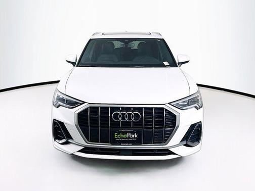 2024 Audi Q3 Premium 45 TFSI S line quattro Tiptronic