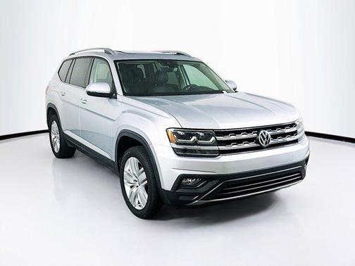 Reflex Silver Metallic 2019 Volkswagen Atlas 3.6L SE w/Technology