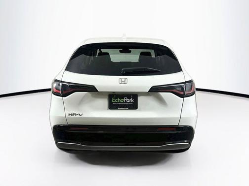 Platinum White Pearl 2024 Honda HR-V EX-L