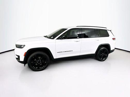 Bright White Clearcoat 2023 Jeep Grand Cherokee L Altitude