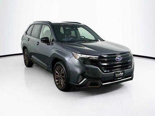 Magnetite Gray Metallic 2025 Subaru Forester Sport