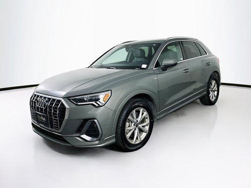 2024 Audi Q3 Premium 45 TFSI S line quattro Tiptronic