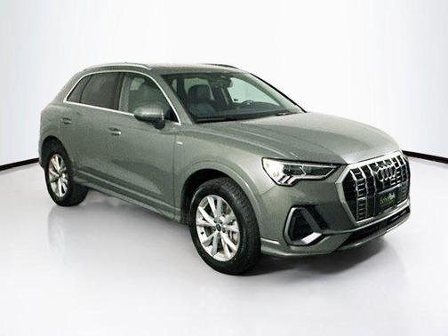 2024 Audi Q3 Premium 45 TFSI S line quattro Tiptronic