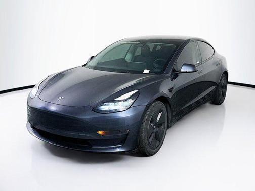 Pearl White Multi-Coat 2023 Tesla Model 3 Standard Range