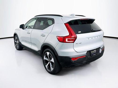 2024 Volvo XC40 B5 Core Bright Theme