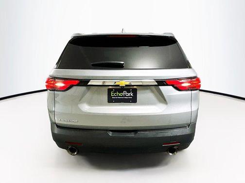 Sterling Gray Metallic 2023 Chevrolet Traverse LS