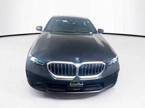 2025 BMW 530 i xDrive