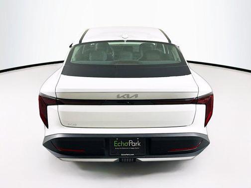 Snow White Pearl 2025 Kia K4 LXS