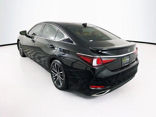2022 Lexus ES 350 Base