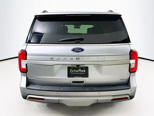 Iconic Silver Metallic 2024 Ford Expedition Max XLT