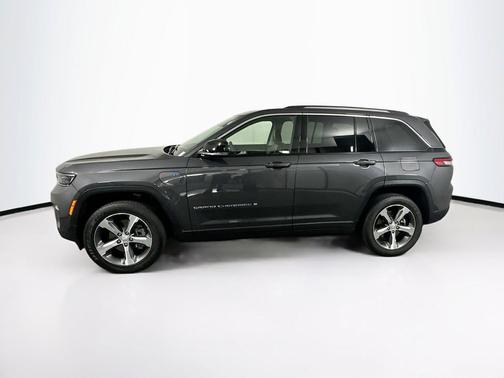 Baltic Gray Metallic Clearcoat 2023 Jeep Grand Cherokee 4xe Base