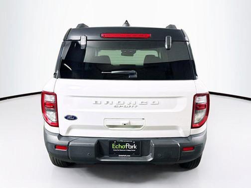 Oxford White 2025 Ford Bronco Sport Outer Banks