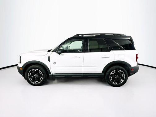 Oxford White 2025 Ford Bronco Sport Outer Banks