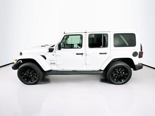 Bright White Clearcoat 2023 Jeep Wrangler 4xe Sahara