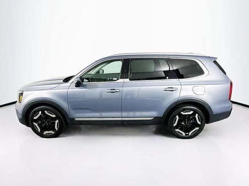 Everlasting Silver 2025 Kia Telluride S