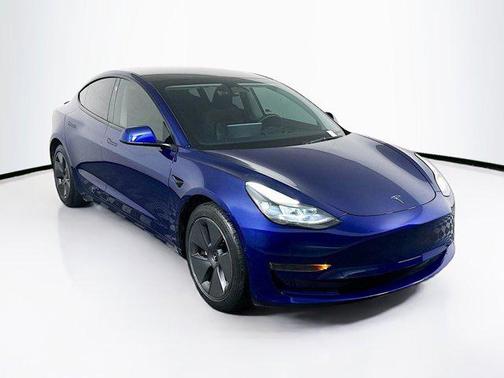 2022 Tesla Model 3 Standard Range