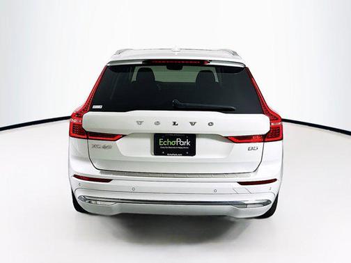 2022 Volvo XC60 B5 Inscription