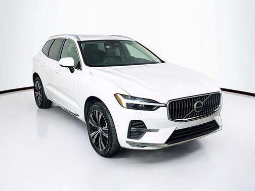 2022 Volvo XC60 B5 Inscription