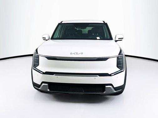 2024 Kia EV9 Light Long Range