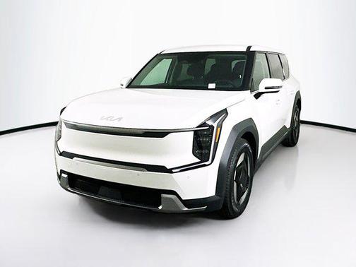 2024 Kia EV9 Light Long Range