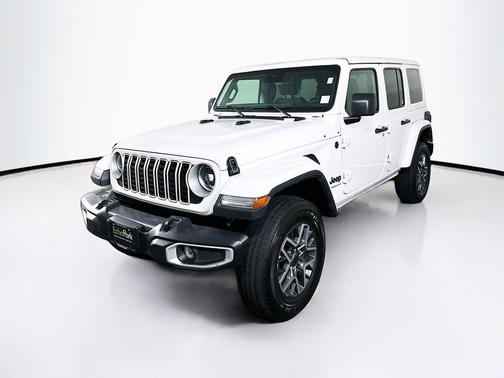 Bright White Clearcoat 2025 Jeep Wrangler 4-Door Sahara 4x4