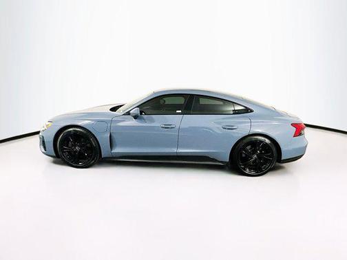 Kemora Gray Metallic 2023 Audi e-tron GT Premium Plus quattro