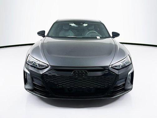 2022 Audi e-tron GT Premium Plus