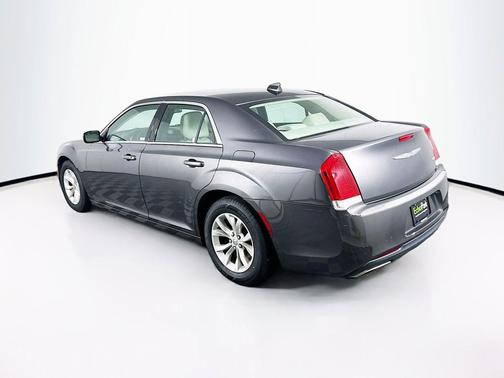 Granite Crystal Metallic Clearcoat 2015 Chrysler 300 Limited