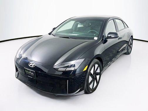 Onyx Black 2024 Hyundai IONIQ 6 SE
