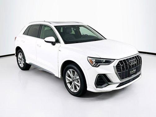 2023 Audi Q3 Premium 45 TFSI S line quattro Tiptronic