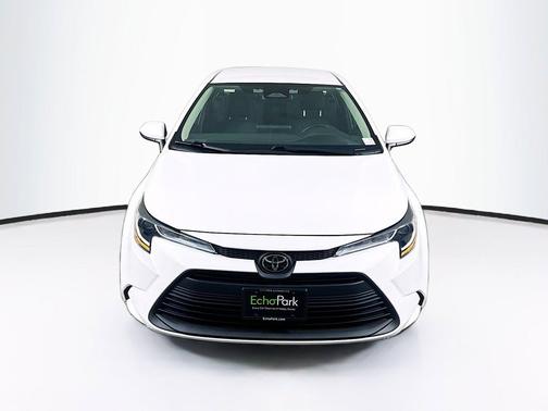 Ice Cap 2024 Toyota Corolla LE