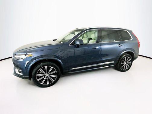 2022 Volvo XC90 Recharge Plug-In Hybrid T8 Inscription 6 Passenger