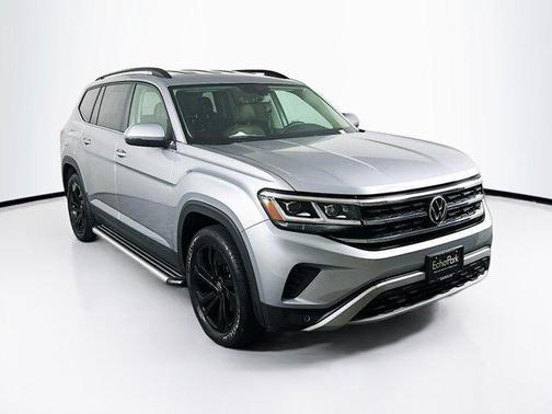 2022 Volkswagen Atlas 3.6L SE w/Technology
