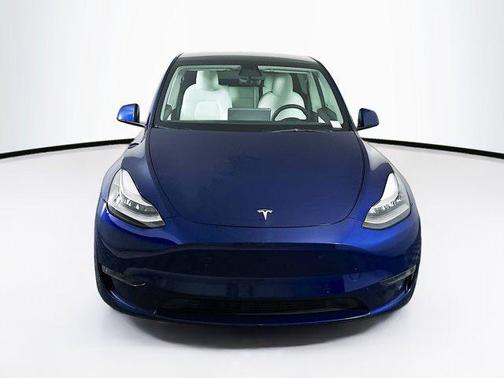 2022 Tesla Model Y Long Range Dual Motor All-Wheel Drive