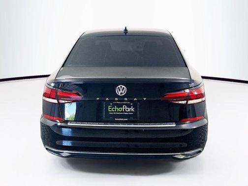 2022 Volkswagen Passat 2.0T SE