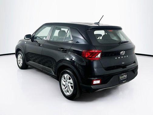 2025 Hyundai VENUE SE