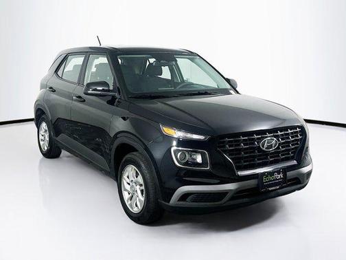 2025 Hyundai VENUE SE