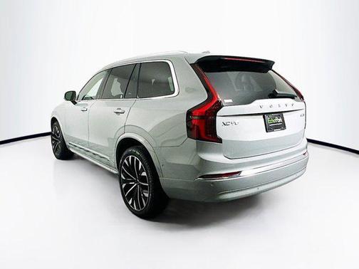 2025 Volvo XC90 B6 Plus 7-Seater