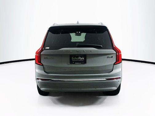 2025 Volvo XC90 B6 Plus 7-Seater