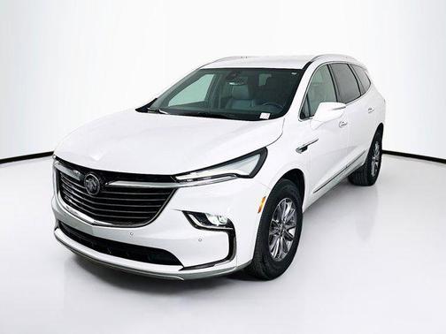 2024 Buick Enclave Essence FWD