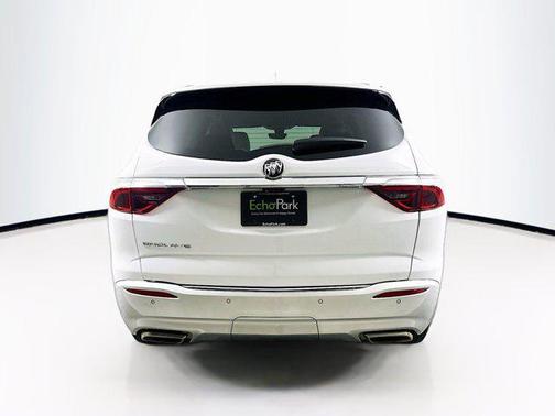 2024 Buick Enclave Essence FWD