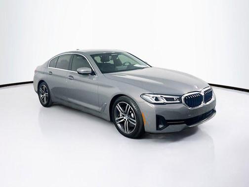 2022 BMW 530 i