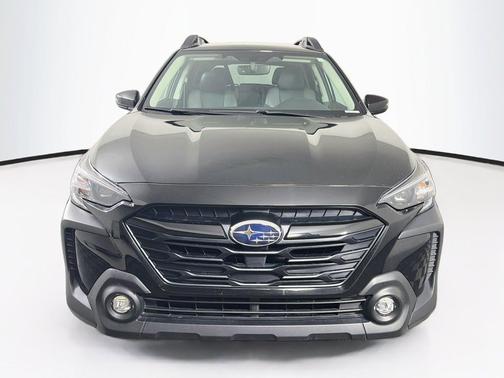 Crystal Black Silica 2025 Subaru Outback Onyx Edition