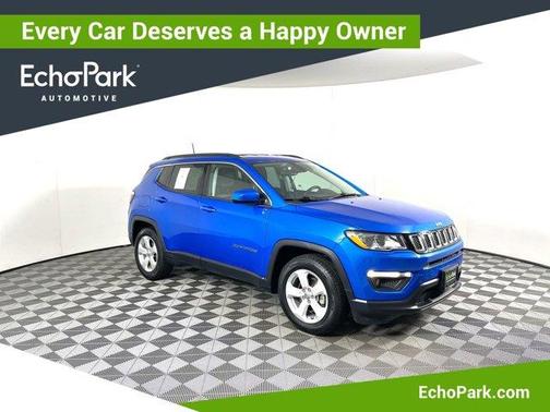 Photo 1 of 33 of 2019 Jeep Compass Latitude