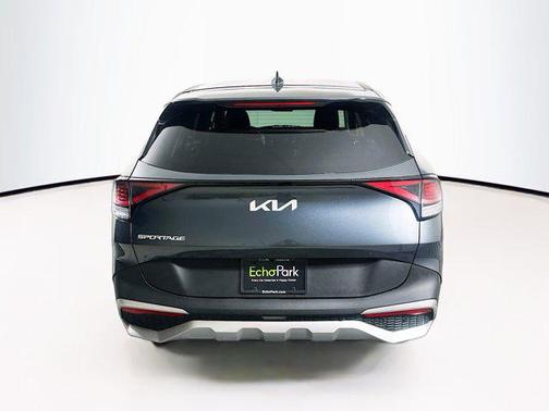 Gravity Gray 2025 Kia Sportage LX