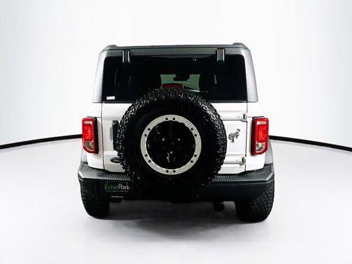 Oxford White 2024 Ford Bronco Black Diamond