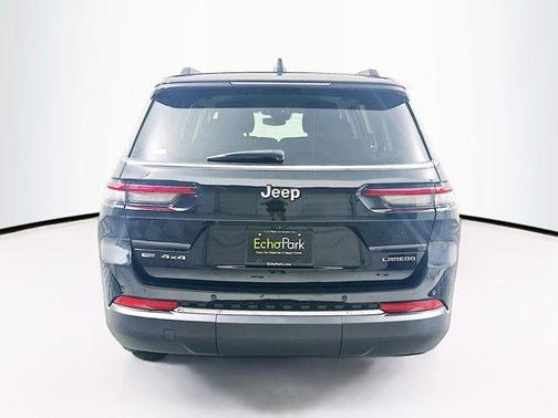 2022 Jeep Grand Cherokee L Laredo
