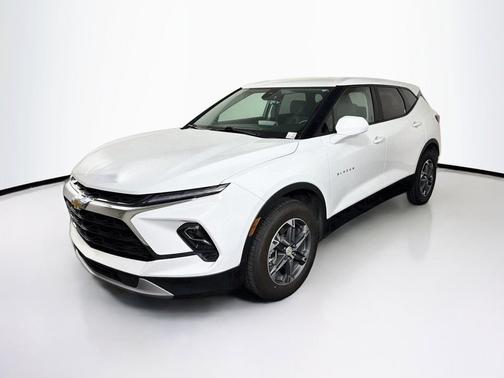 Summit White 2025 Chevrolet Blazer 2LT